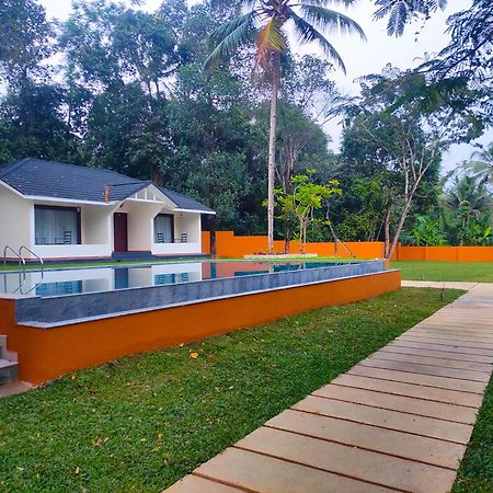 Fragrant Nature Backwater Resort&Ayurveda Spa Kollam Extérieur photo