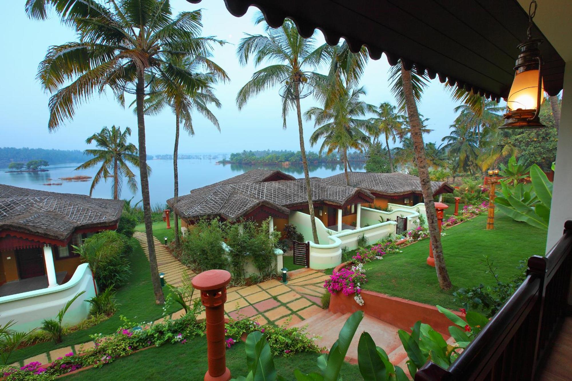Fragrant Nature Backwater Resort&Ayurveda Spa Kollam Chambre photo