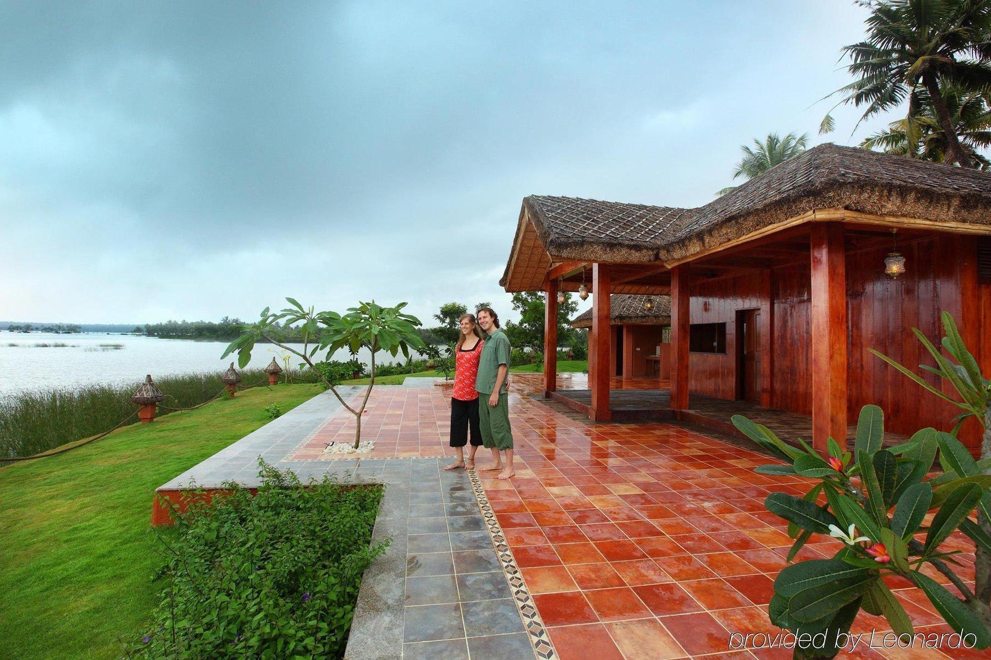 Fragrant Nature Backwater Resort&Ayurveda Spa Kollam Extérieur photo