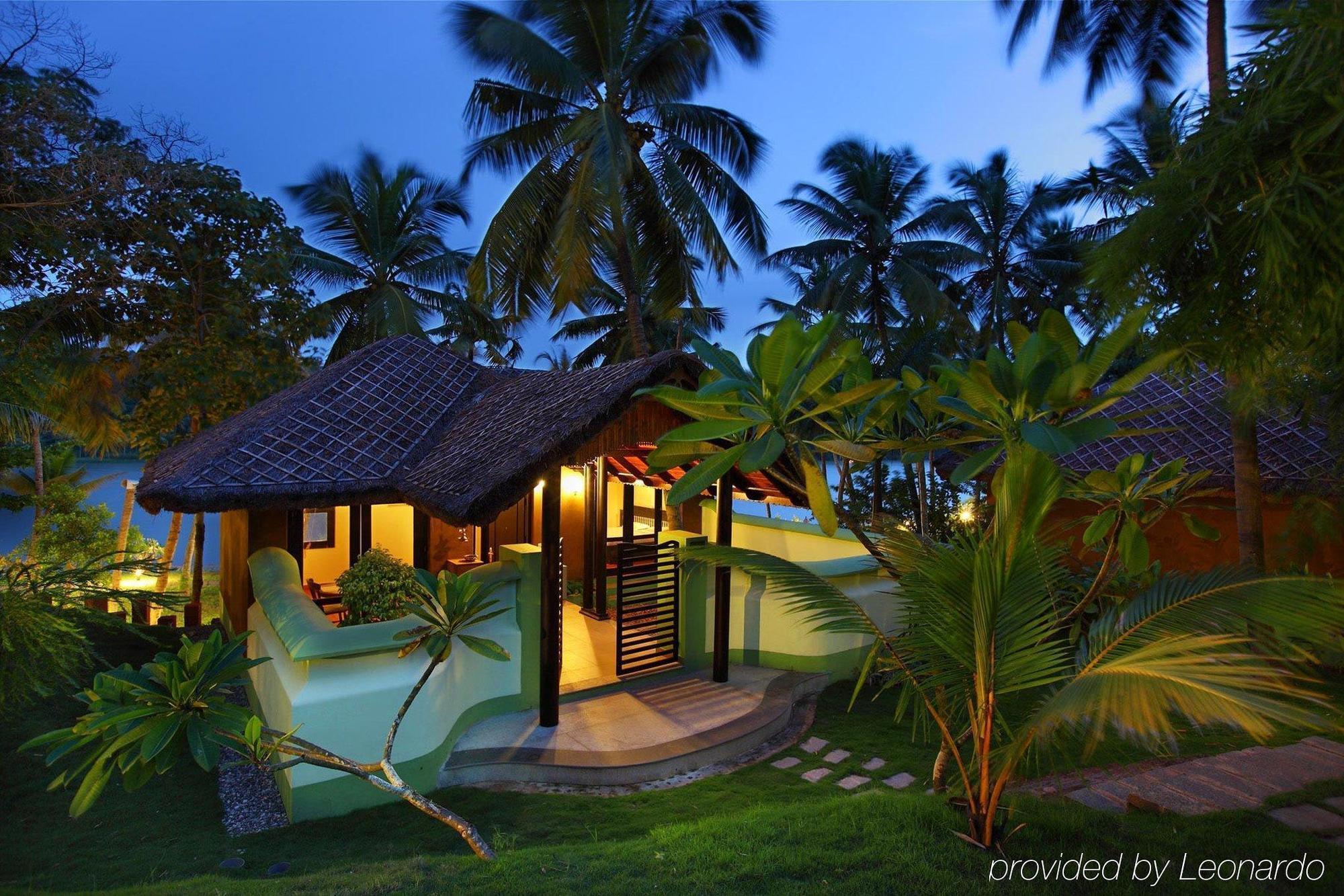 Fragrant Nature Backwater Resort&Ayurveda Spa Kollam Extérieur photo
